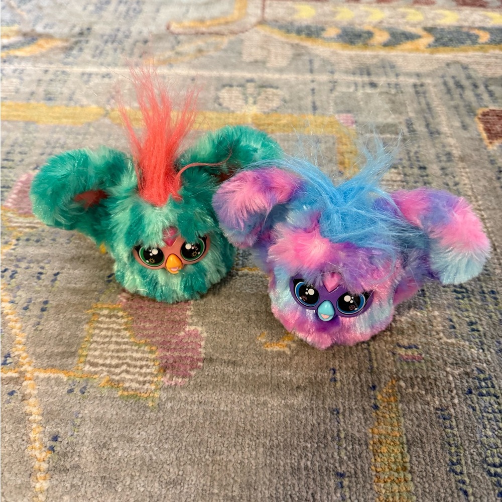Mini Furby Keychain Set Battery Operated Plush Toys Green and Pink Furbies